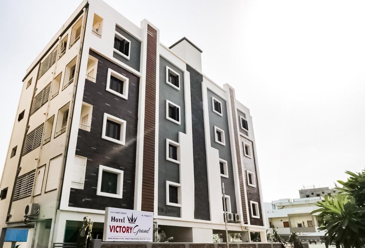 Oyo Victory Grand Tadepalle Exterior foto